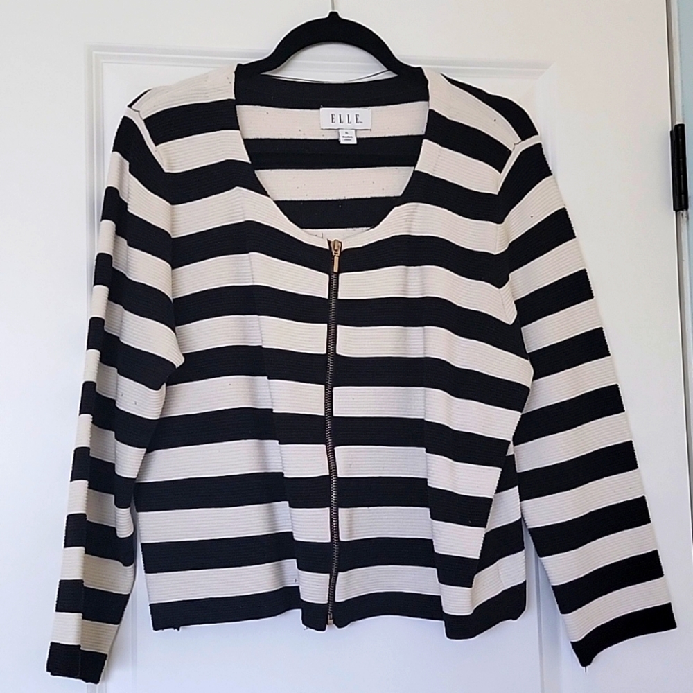 Elle brand black and white striped short jacket. Size XL.
